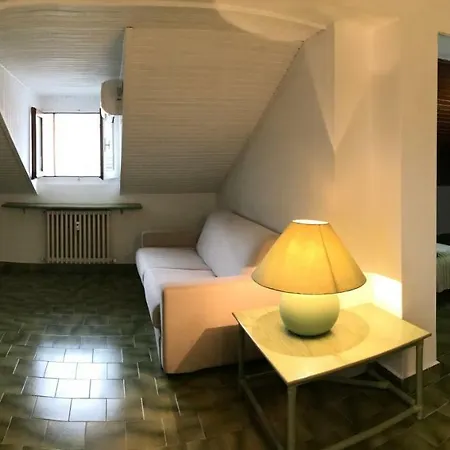 La Mansarda Apartment *