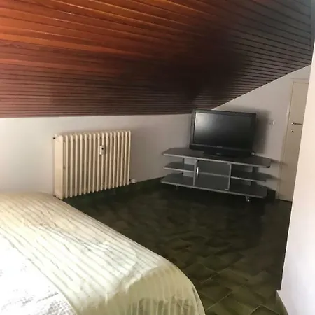 La Mansarda Apartment *